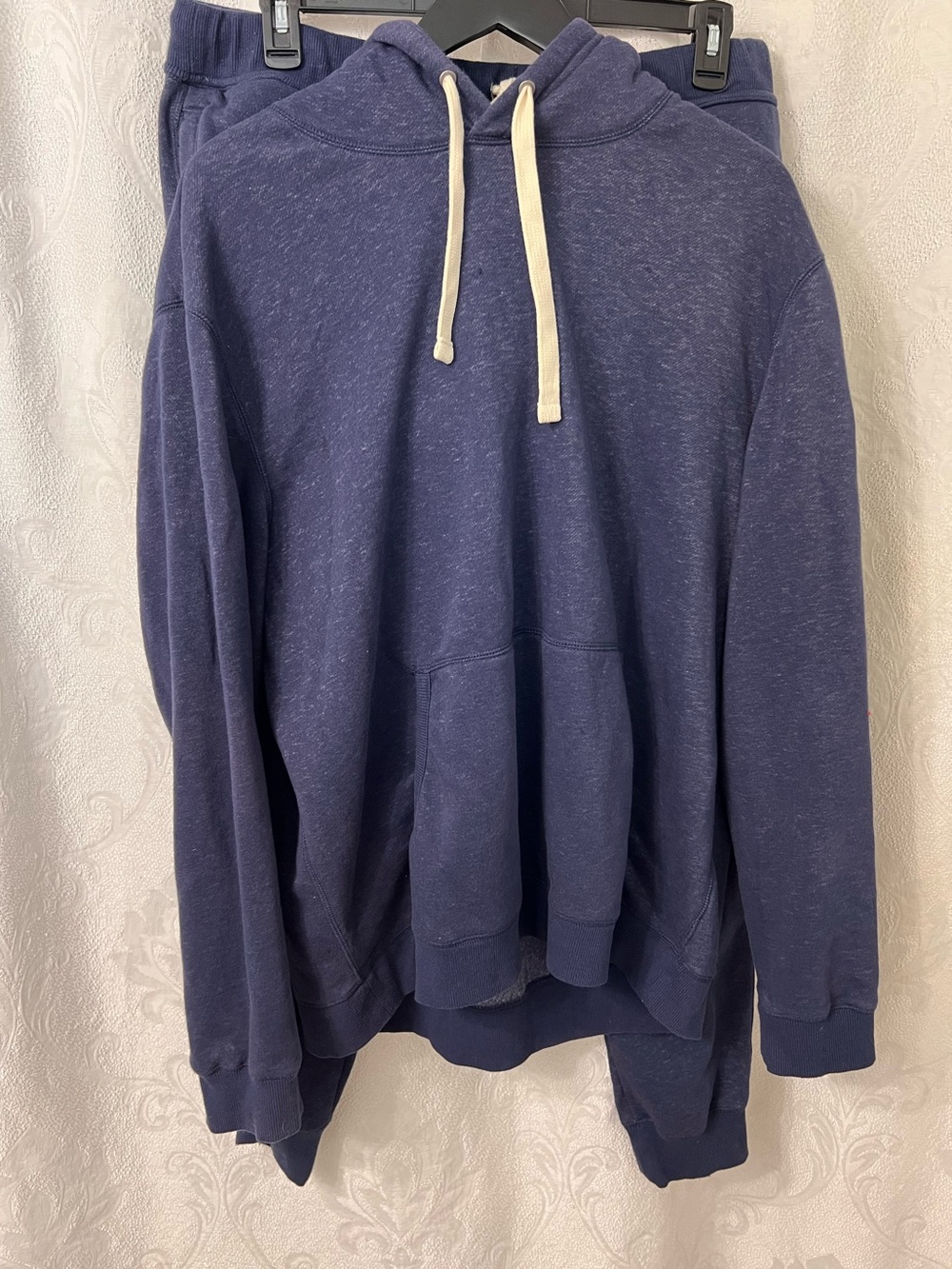 Newport Men's Gray Pullover Hoodie  and Drawstring Fleece Jogger Set